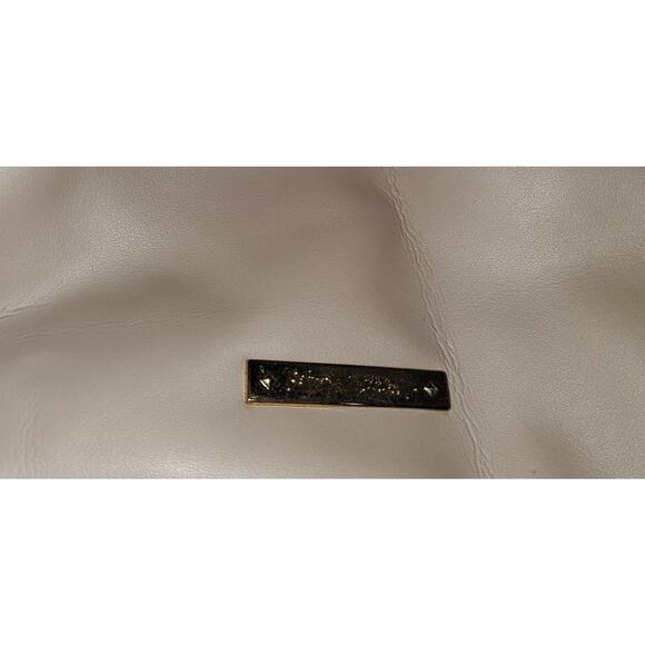 Betsey Johnson Tote Beige Tan Chain Handle Quilted Bow Detail - Picture 4 of 5